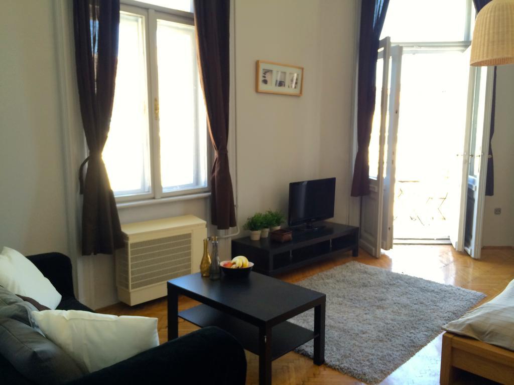 Budget Apartment By Hi5 - Oktober 6 Str 4 Budapešť Exteriér fotografie