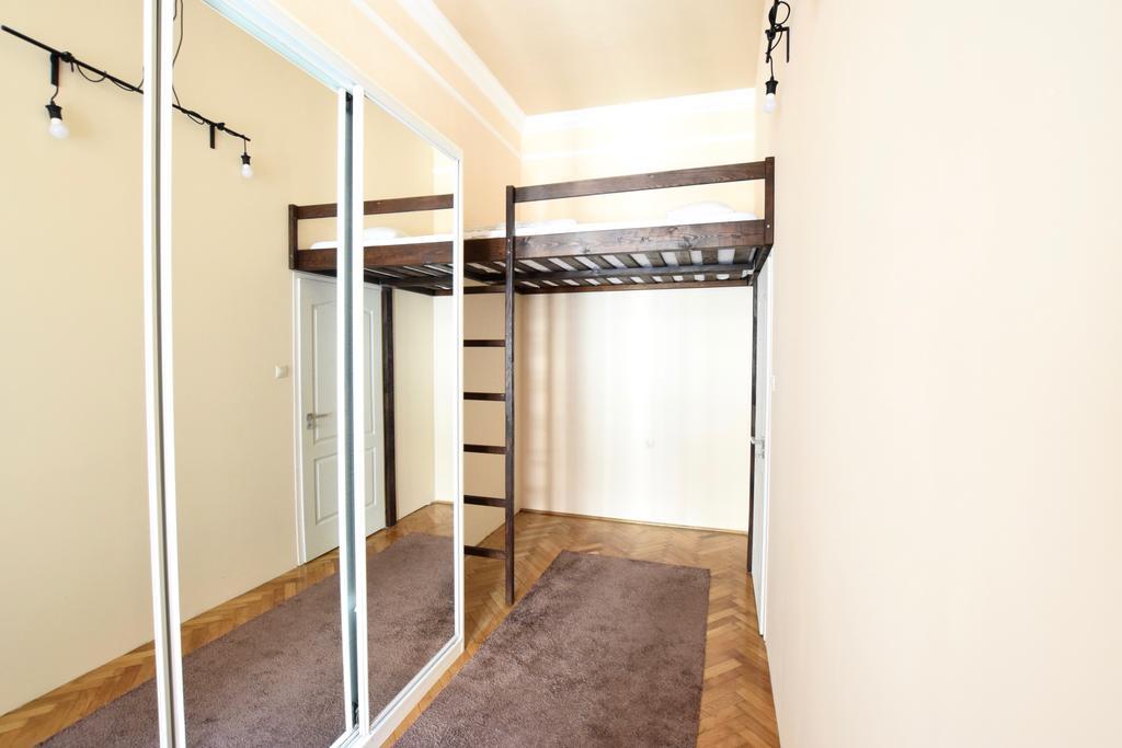 Budget Apartment By Hi5 - Oktober 6 Str 4 Budapešť Exteriér fotografie
