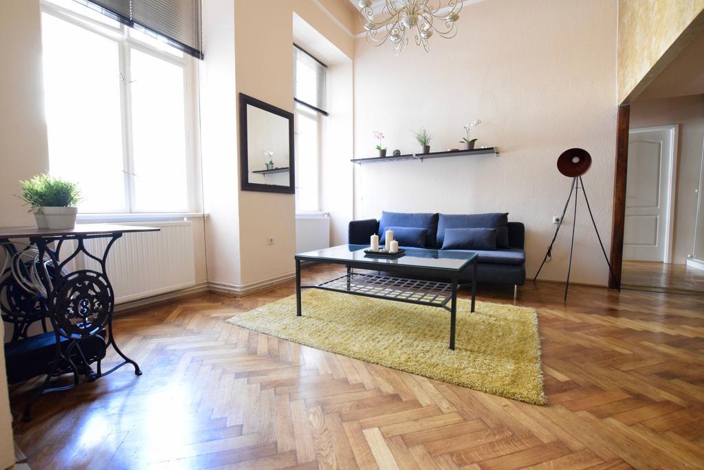 Budget Apartment By Hi5 - Oktober 6 Str 4 Budapešť Exteriér fotografie