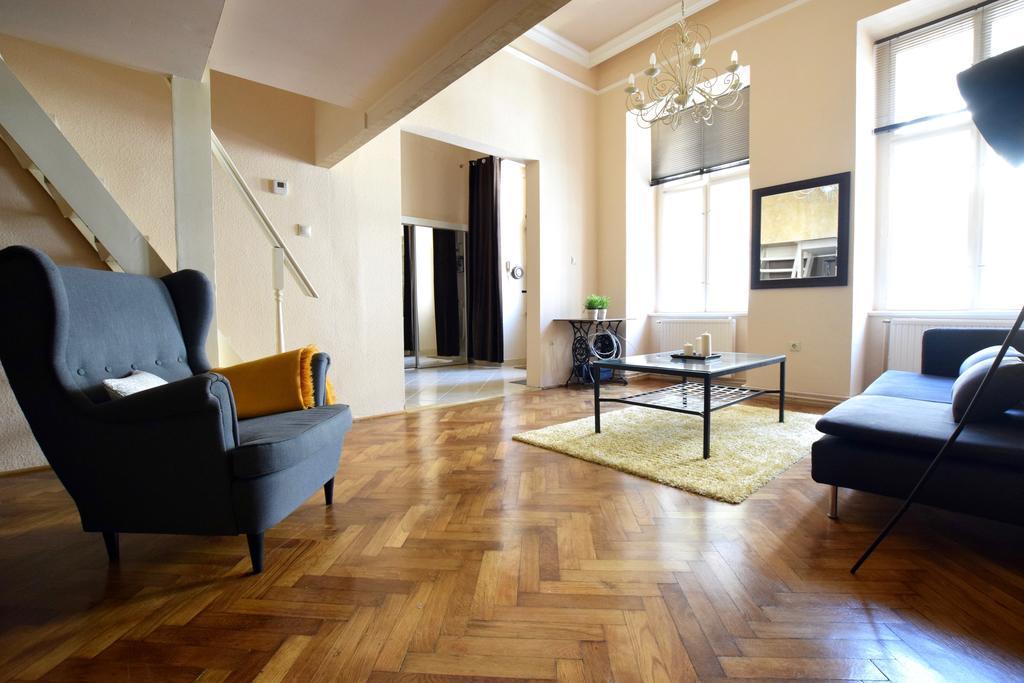 Budget Apartment By Hi5 - Oktober 6 Str 4 Budapešť Exteriér fotografie
